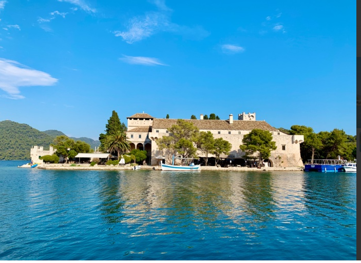 Option 4 - Dalmatia South Bike Cruise 8 Days Lower Deck Cabin Premium