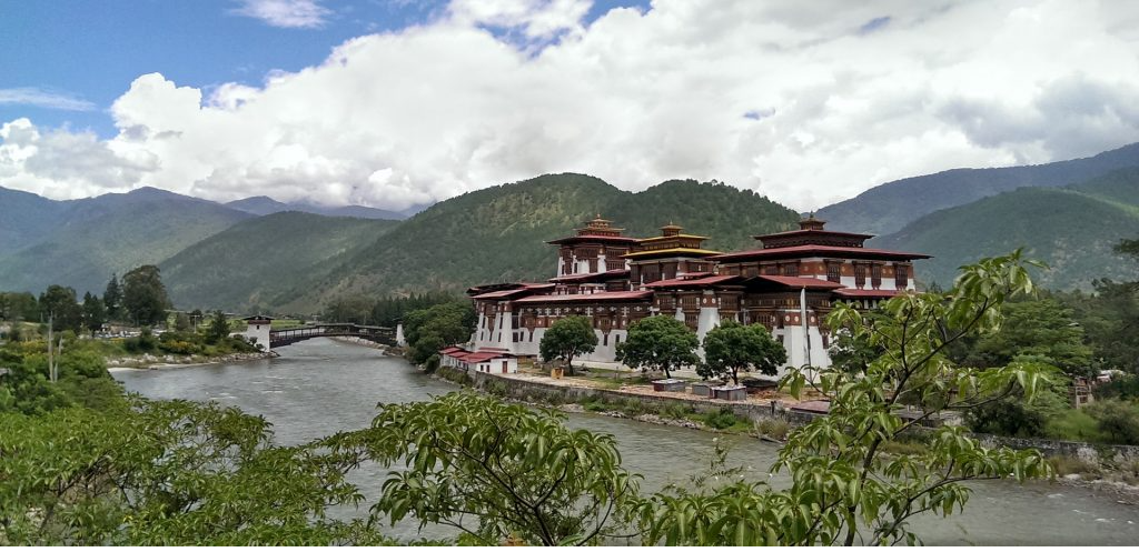 Bhutan: Mountain Kingdom 7 Days Deluxe Class